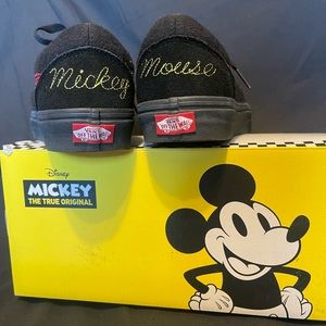 Disney collection Vans